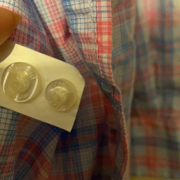 Vineyard Vines button down - Picture 6 of 7